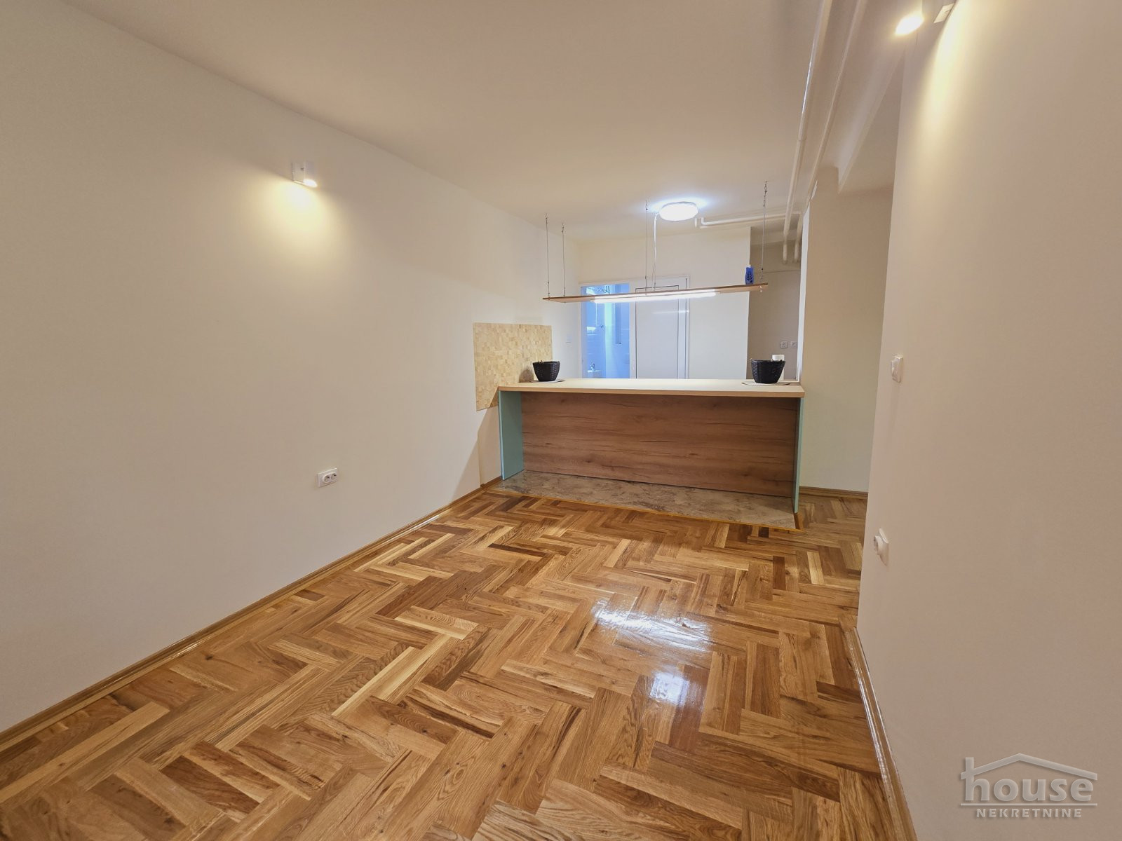 Stan,NOVI SAD,CENTAR 37m2,141000€ , ID: 1062329 2