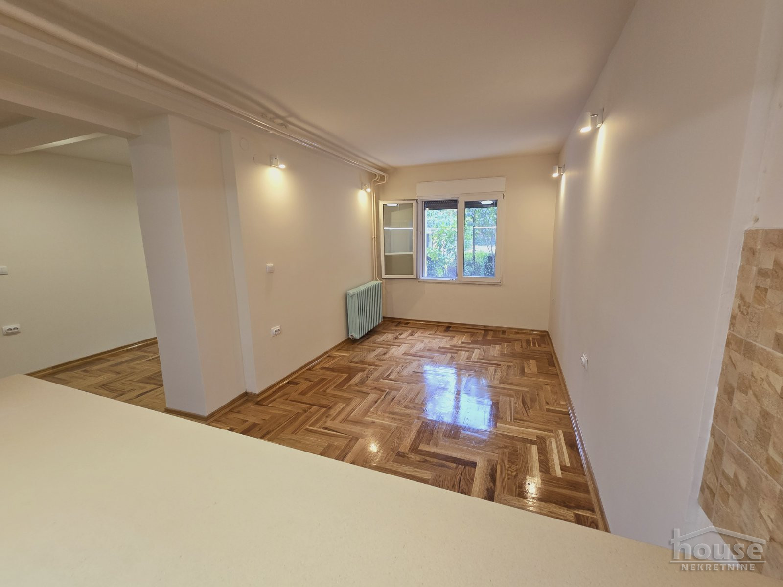 Stan,NOVI SAD,CENTAR 37m2,141000€ , ID: 1062329 6