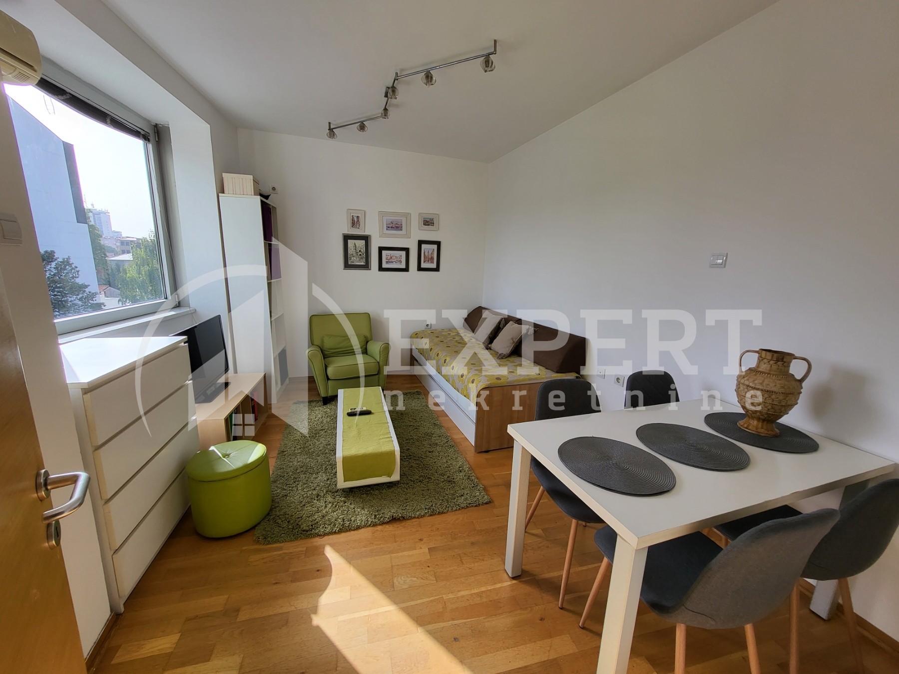Dvosoban stan, 50 m2, Filozofski fakultet, Vojvode Stepe ID: i-012321 2