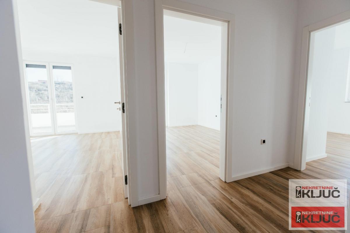 PETROVARADIN-KARAGAČA, 116m2, Četvorosoban, Novogradnja 14