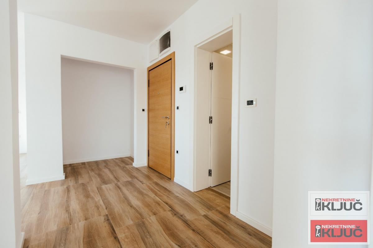 PETROVARADIN-KARAGAČA, 116m2, Četvorosoban, Novogradnja 10