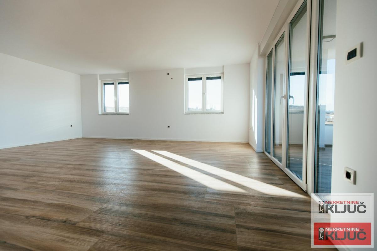 PETROVARADIN-KARAGAČA, 116m2, Četvorosoban, Novogradnja 2