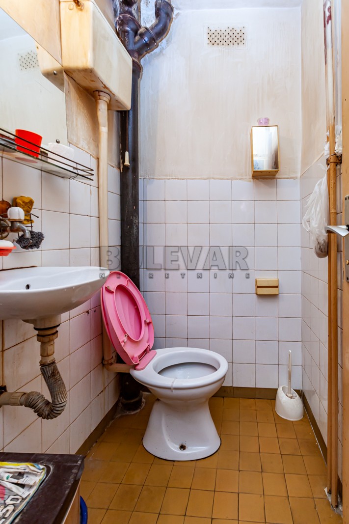 Trosoban stan, 70 m2, Bulevar Nemanjića, Bulevar Nemanjića ID: p-012318 9