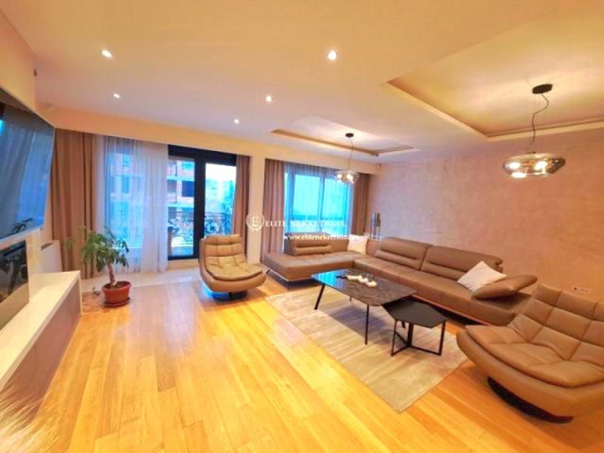 Cetvorosoban lux stan  garaza  cena sa svim troskovima 3