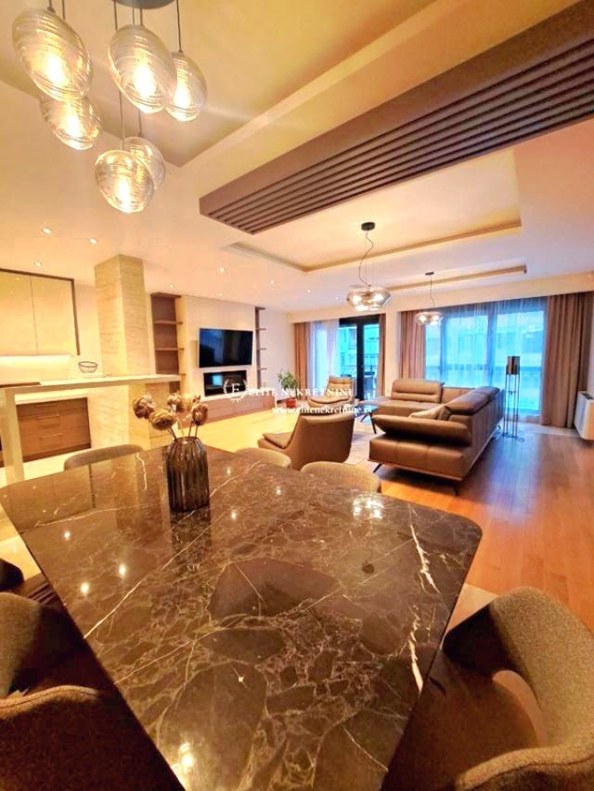 Cetvorosoban lux stan  garaza  cena sa svim troskovima 2