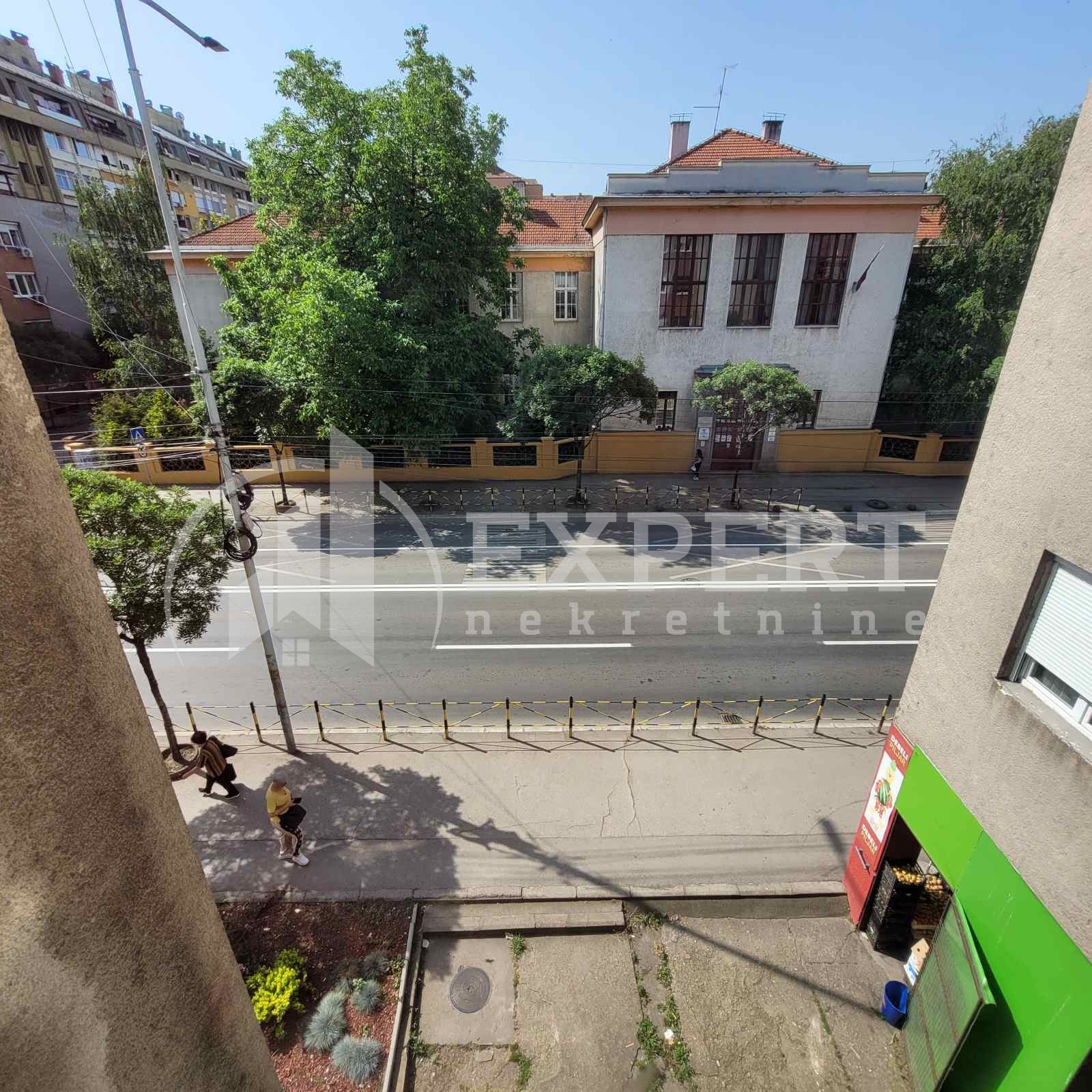 Jednosoban stan, 33 m2, Centar, Generala Milojka Lešjanina ID: i-011067 20