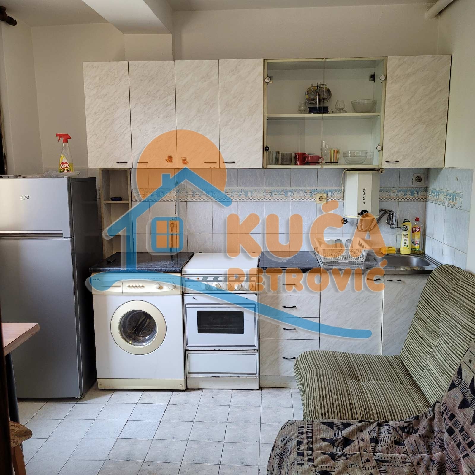 Jednosoban stan, 33 m2, Centar, Generala Milojka Lešjanina ID: i-011067 10