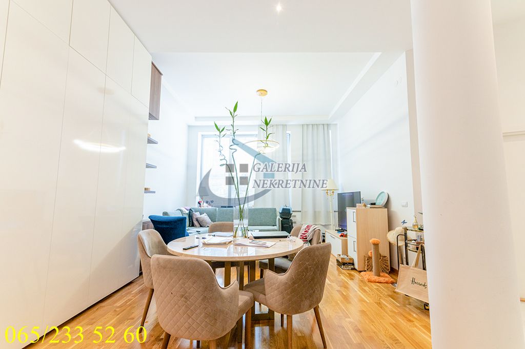 Vračar  Hram Sv  Save   Šumatovačka 61m2 7