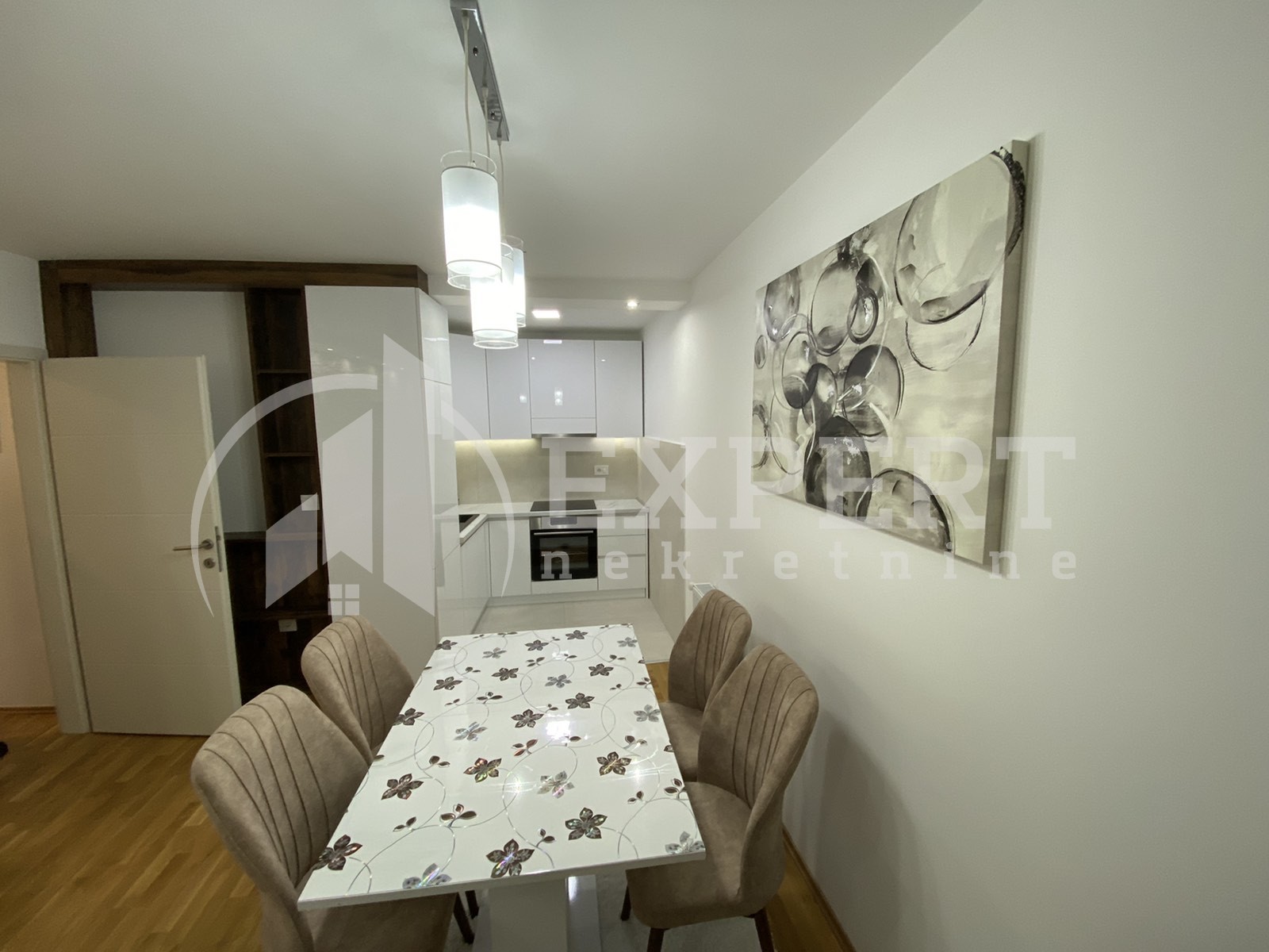 Dvosoban stan, 66 m2, Kičevo, Jovana Ristića ID: i-05384 1