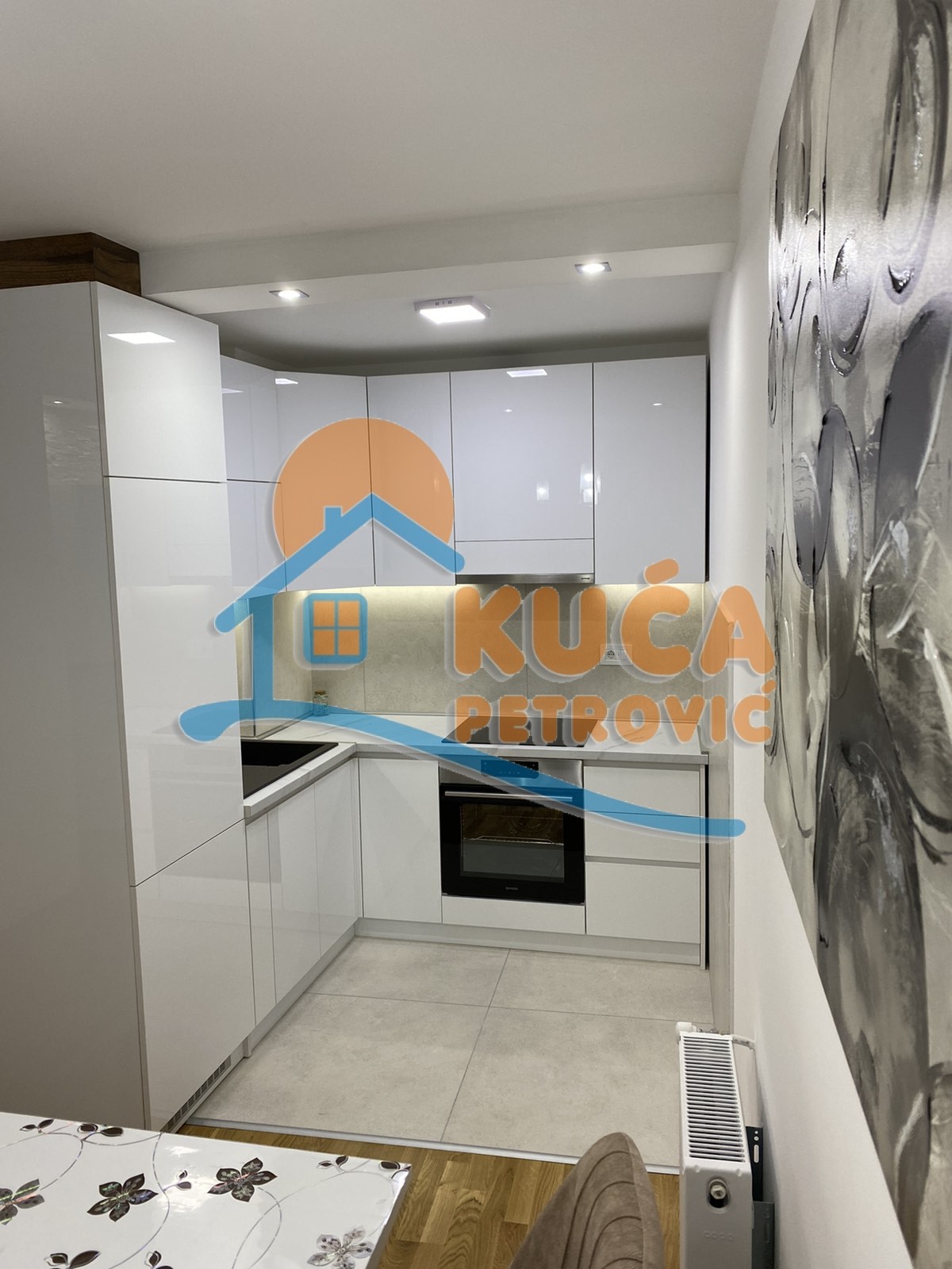 Dvosoban stan, 66 m2, Kičevo, Jovana Ristića ID: i-05384 8