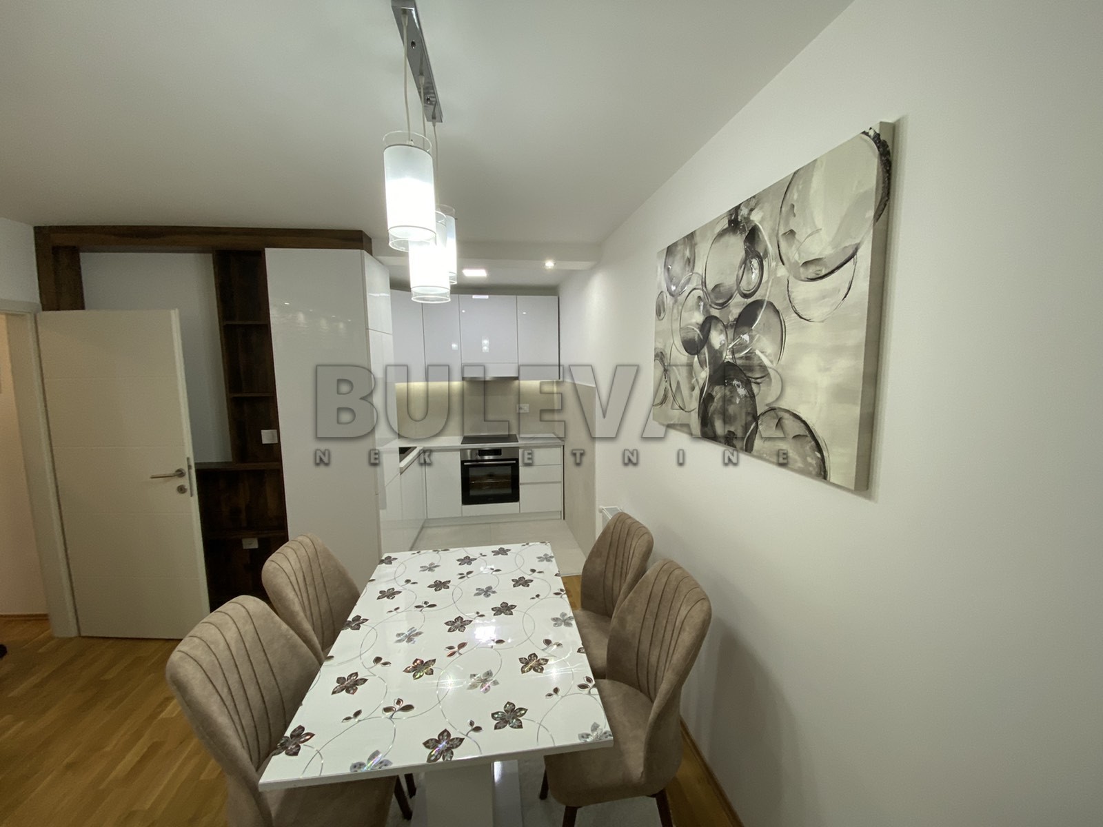 Dvosoban stan, 66 m2, Kičevo, Jovana Ristića ID: i-05384 1