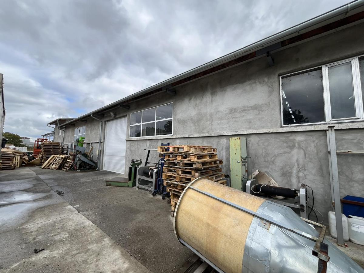 Proizvodna hala u industrijskoj zoni 1