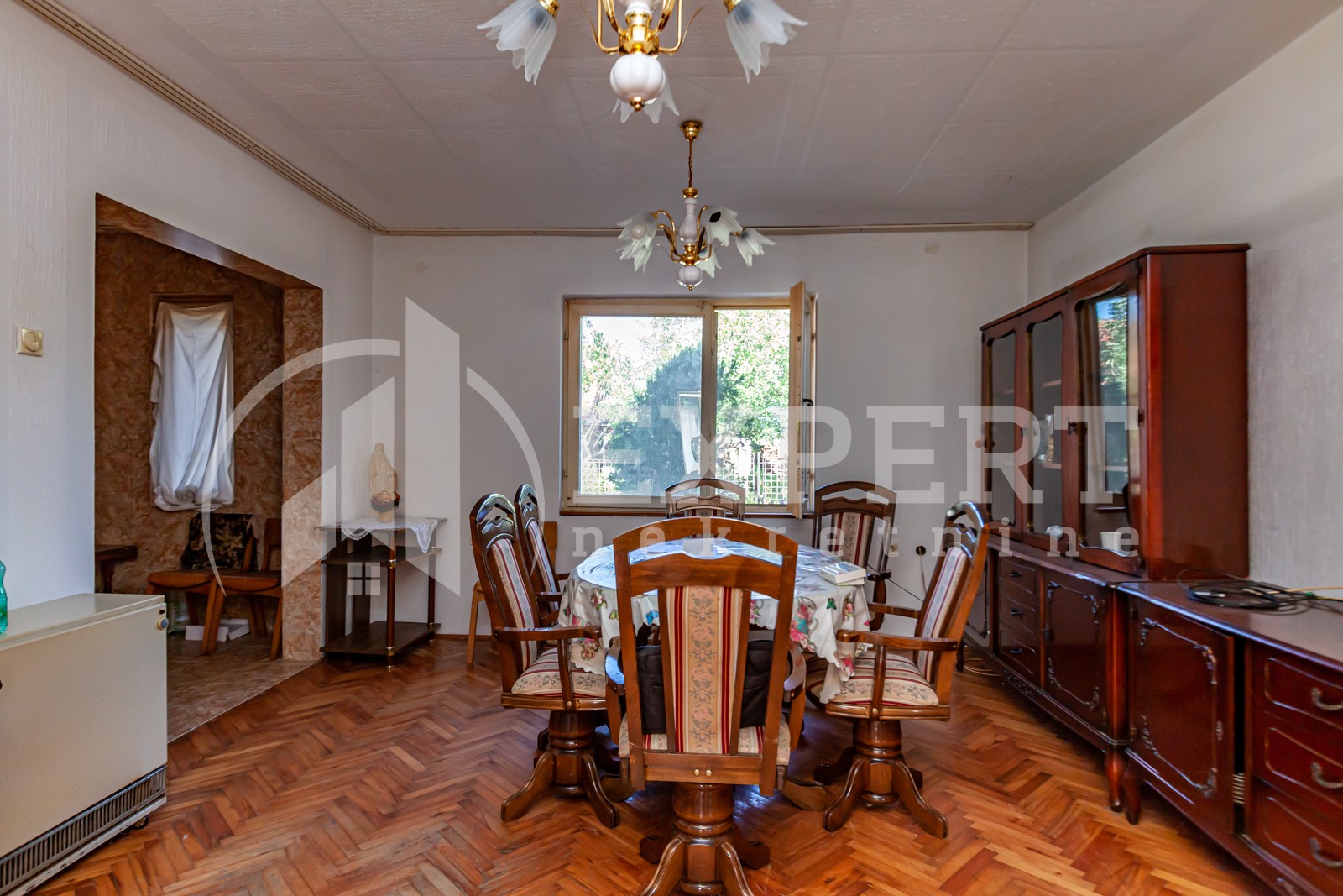 Trosoban stan, 101 m2, Donji Komren, Humska ID: p-012340 1