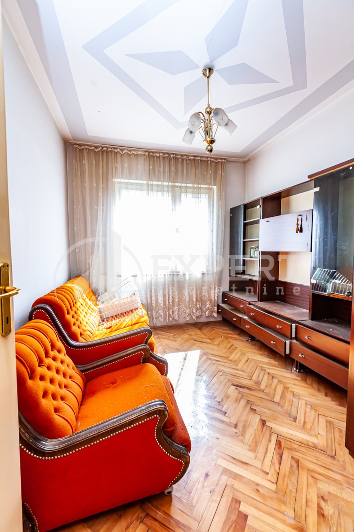 Trosoban stan, 101 m2, Donji Komren, Humska ID: p-012340 3