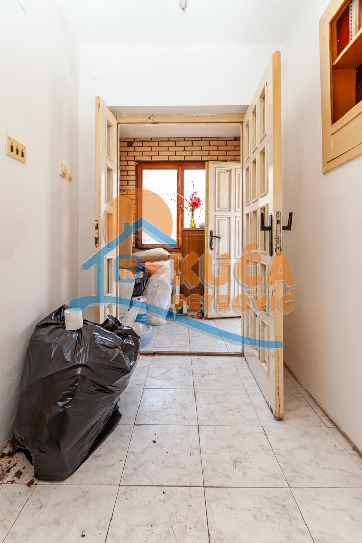 Trosoban stan, 101 m2, Donji Komren, Humska ID: p-012340 9