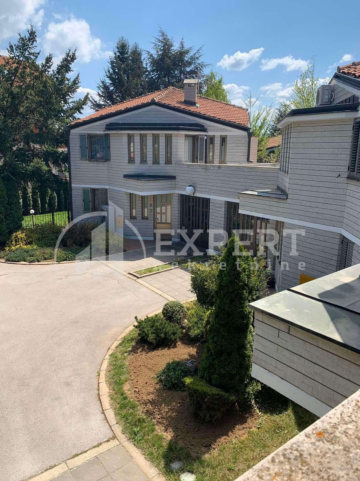četvorosobna kuća, 290 m2, Pantelej, Jesenjinova ID: i-012325 3