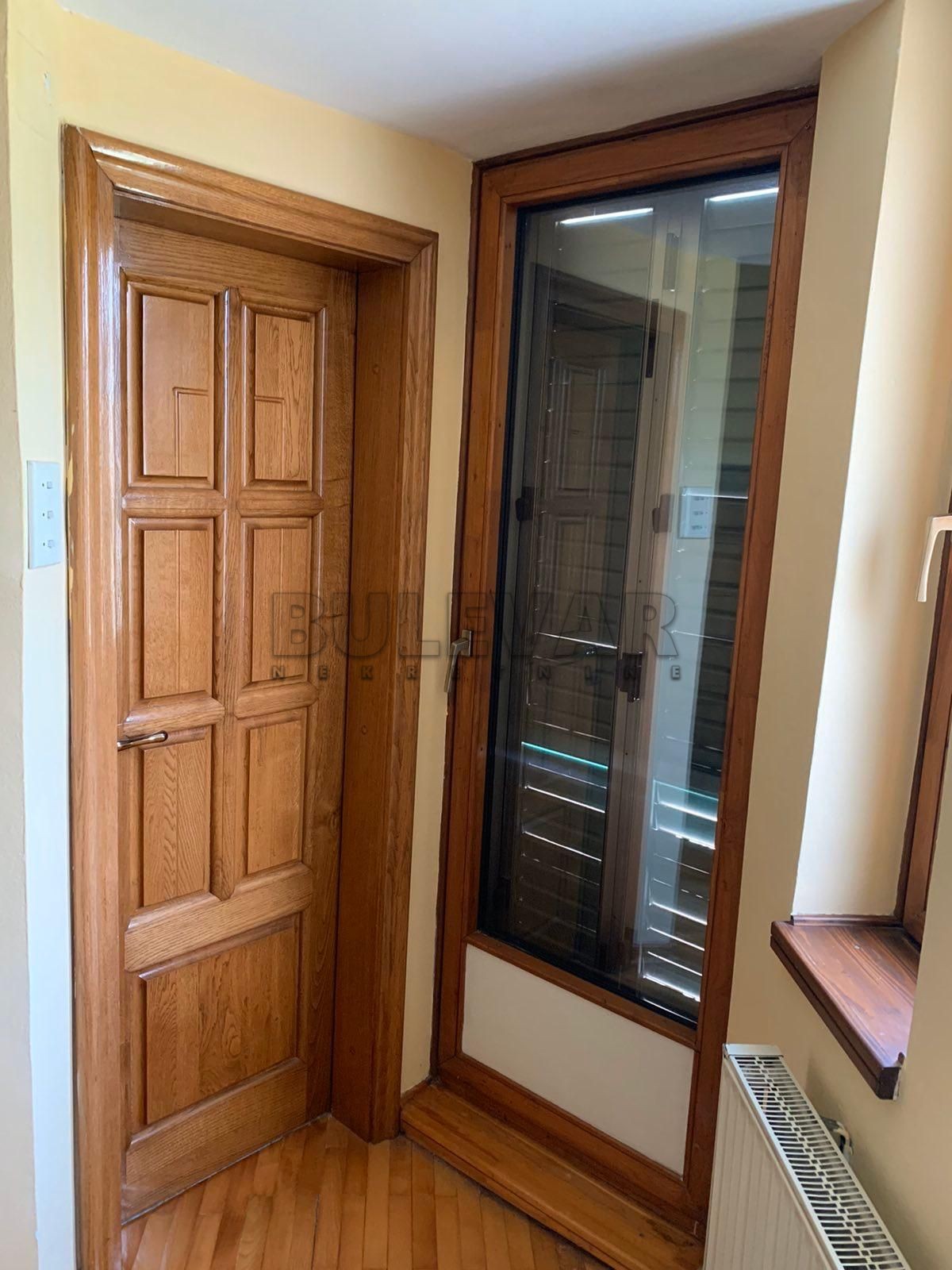 četvorosobna kuća, 290 m2, Pantelej, Jesenjinova ID: i-012325 28