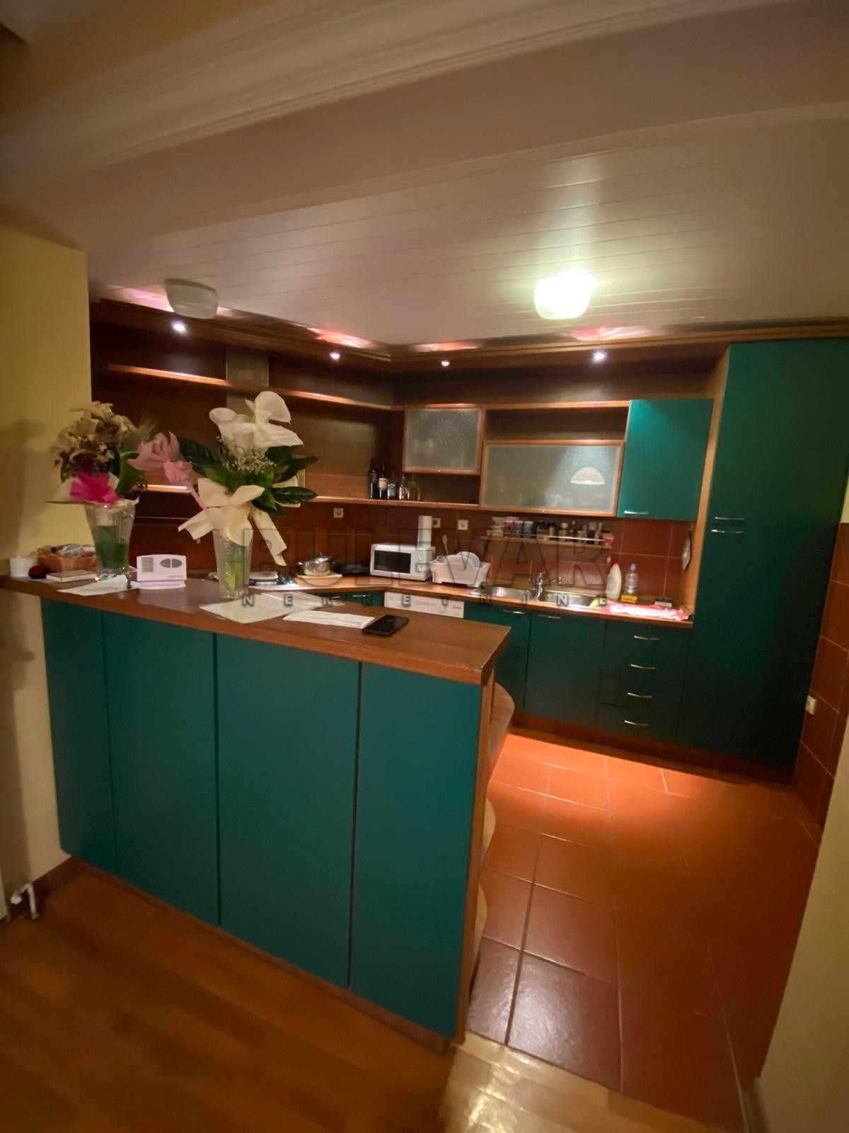 četvorosobna kuća, 290 m2, Pantelej, Jesenjinova ID: i-012325 11