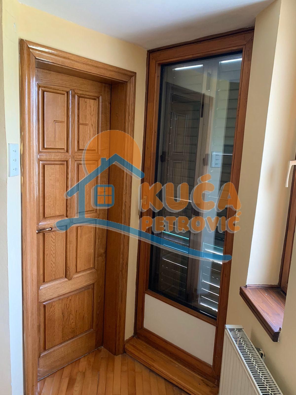 četvorosobna kuća, 290 m2, Pantelej, Jesenjinova ID: i-012325 28