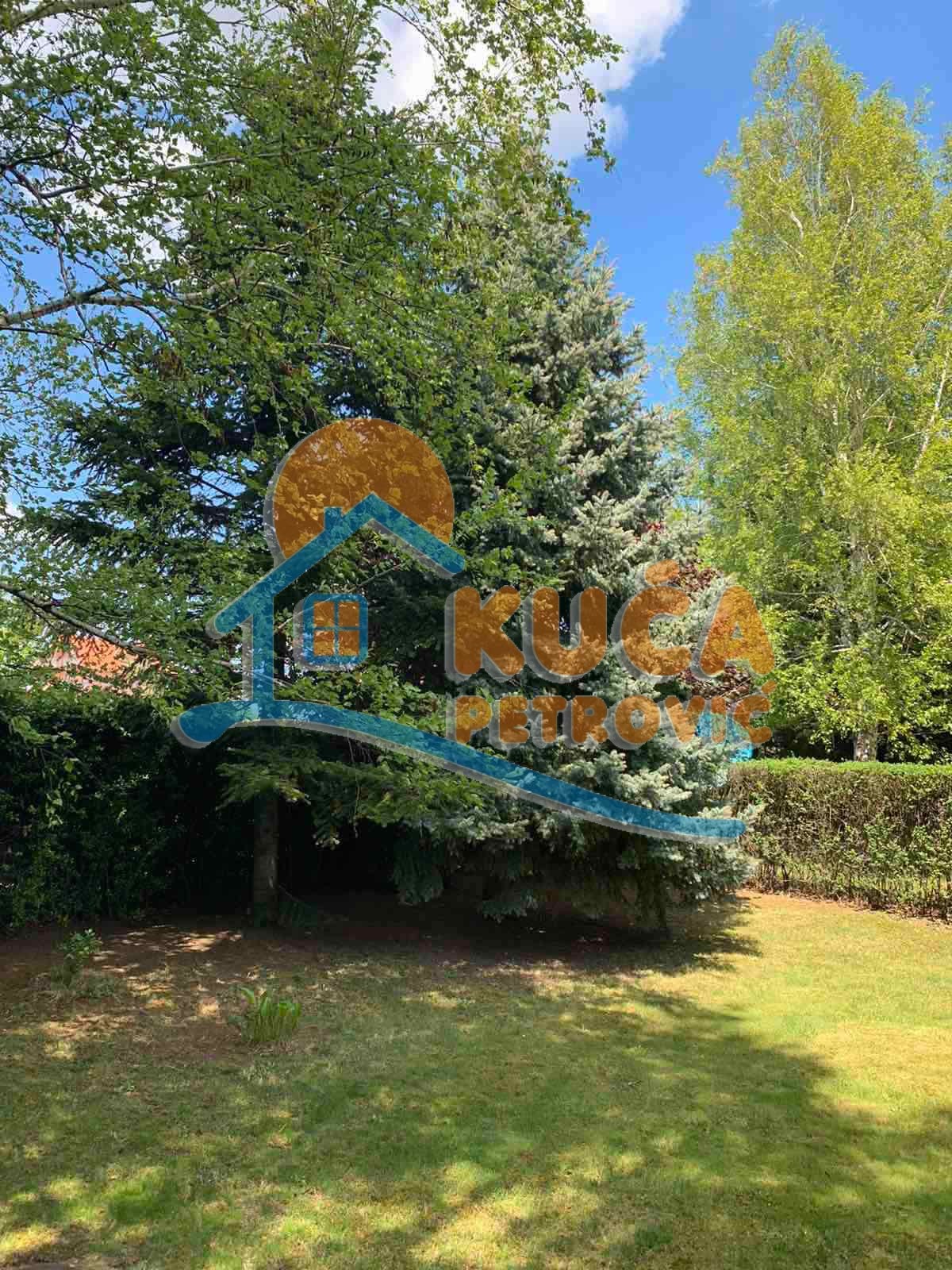 četvorosobna kuća, 290 m2, Pantelej, Jesenjinova ID: i-012325 36