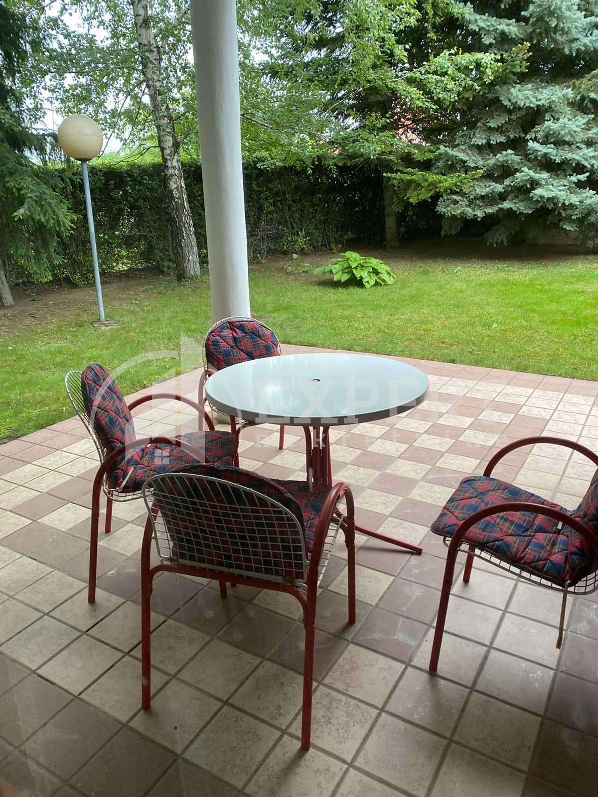 četvorosobna kuća, 290 m2, Pantelej, Jesenjinova ID: i-012325 31