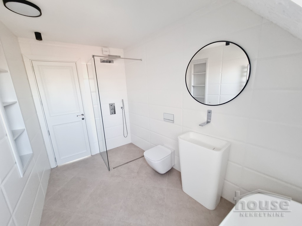 Stan,NOVI SAD,CENTAR 200m2,875500€ , ID: 1062244 22