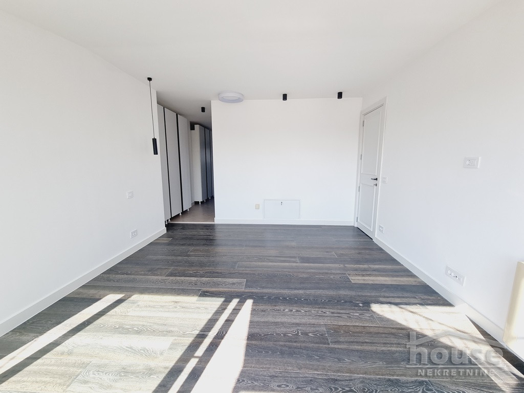 Stan,NOVI SAD,CENTAR 200m2,875500€ , ID: 1062244 16