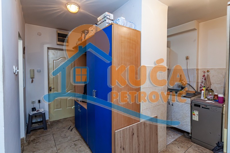 četvorosoban stan, 54 m2, Pantelej, Bulevar Svetog Pantelejmona ID: p-012345 7
