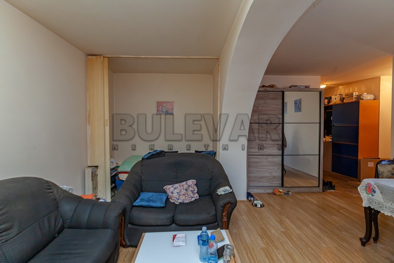 četvorosoban stan, 54 m2, Pantelej, Bulevar Svetog Pantelejmona ID: p-012345 4
