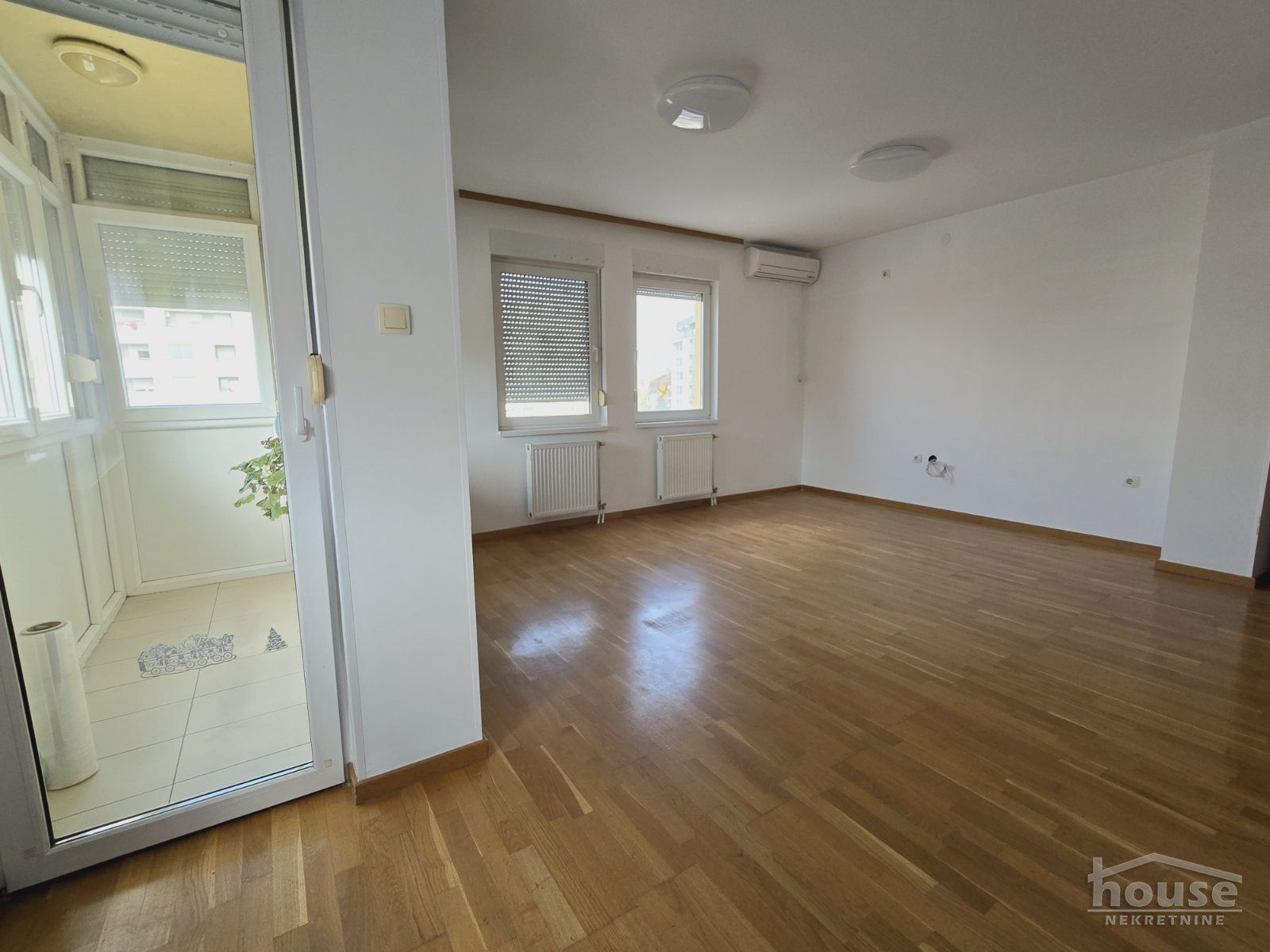 Stan,NOVI SAD,BULEVAR EVROPE 110m2,185000€ , ID: 1061803 3