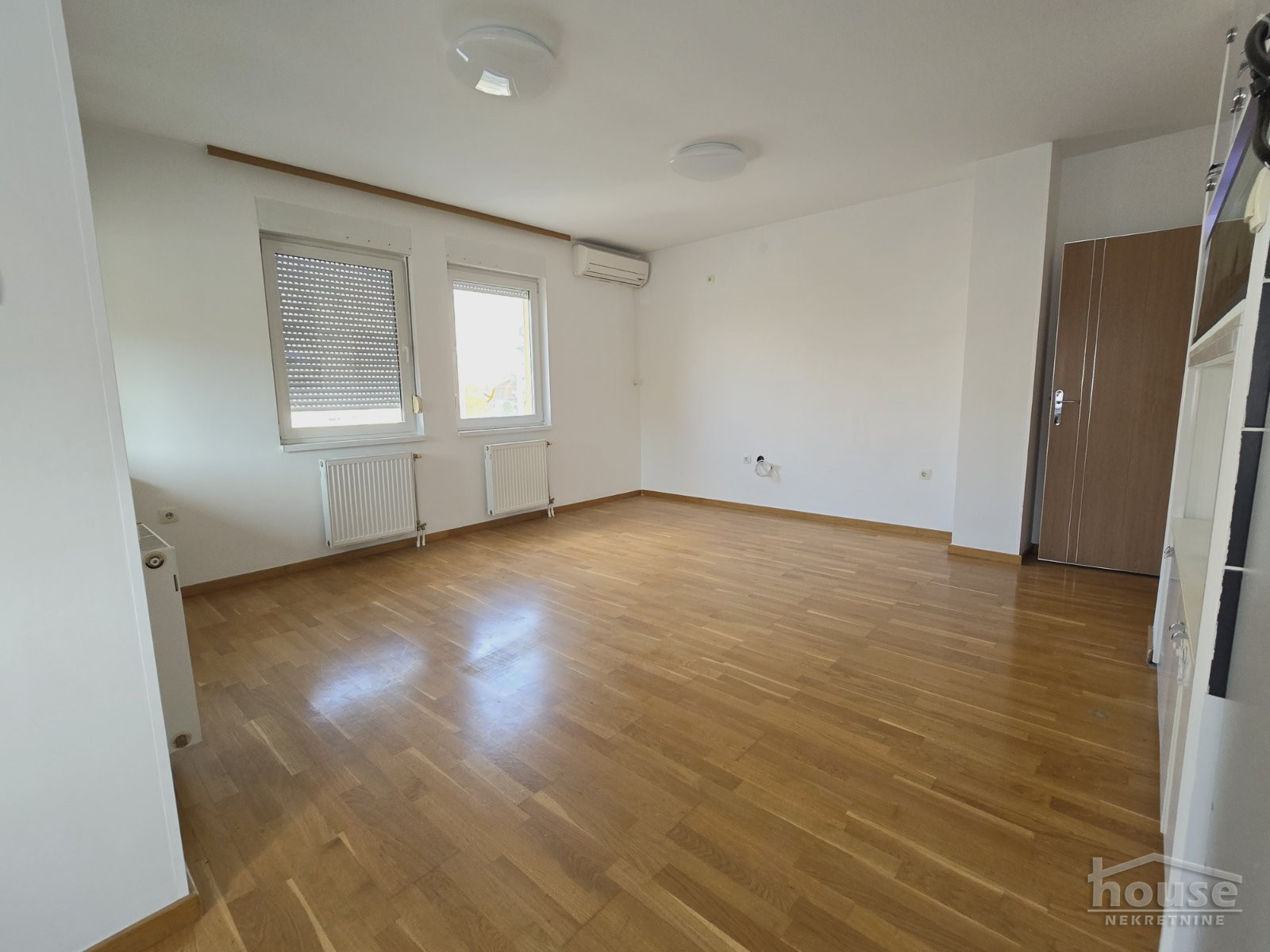Stan,NOVI SAD,BULEVAR EVROPE 110m2,185000€ , ID: 1061803 2