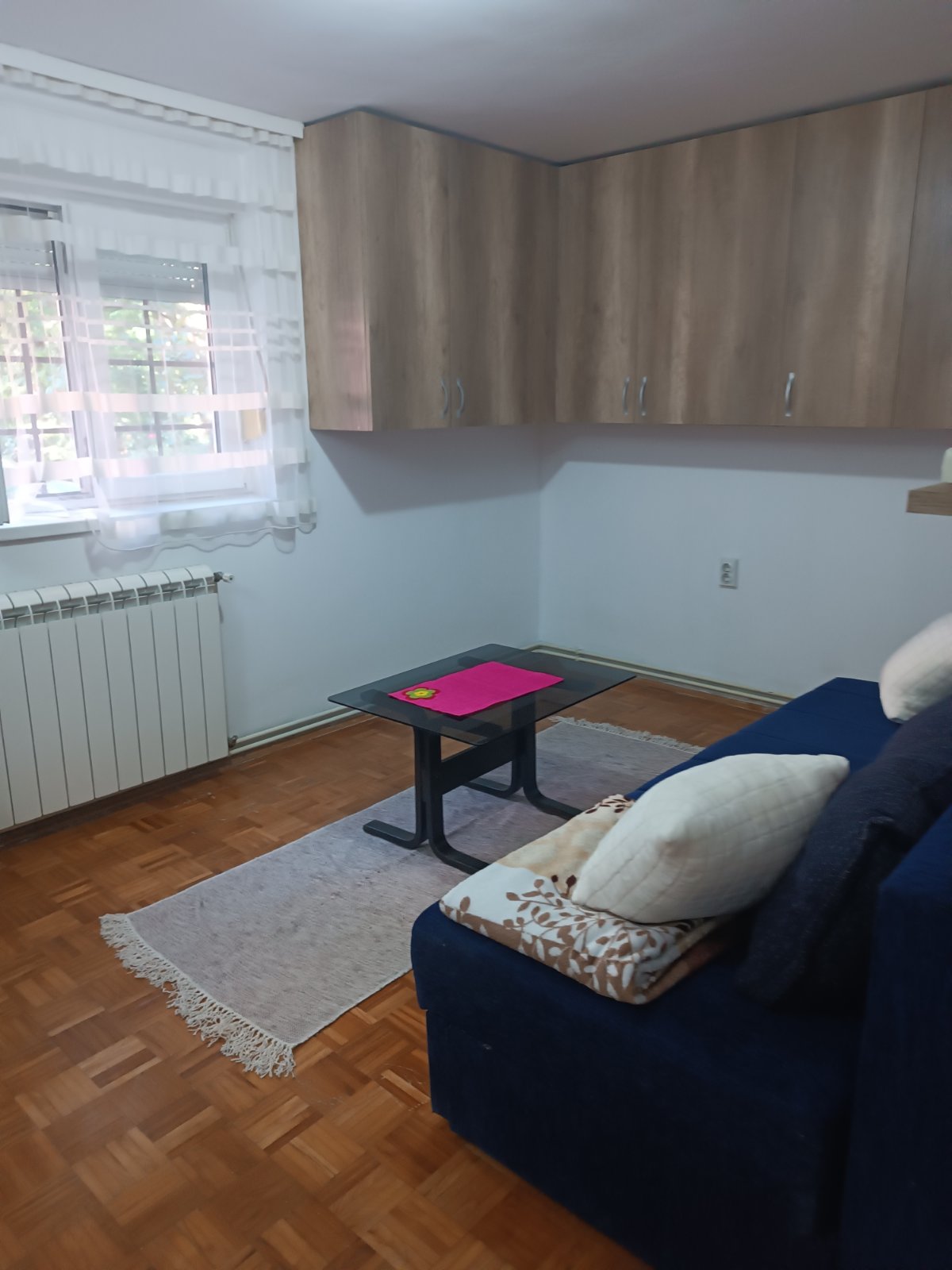 Izdajem jednoiposoban stan na Karaburmi 2