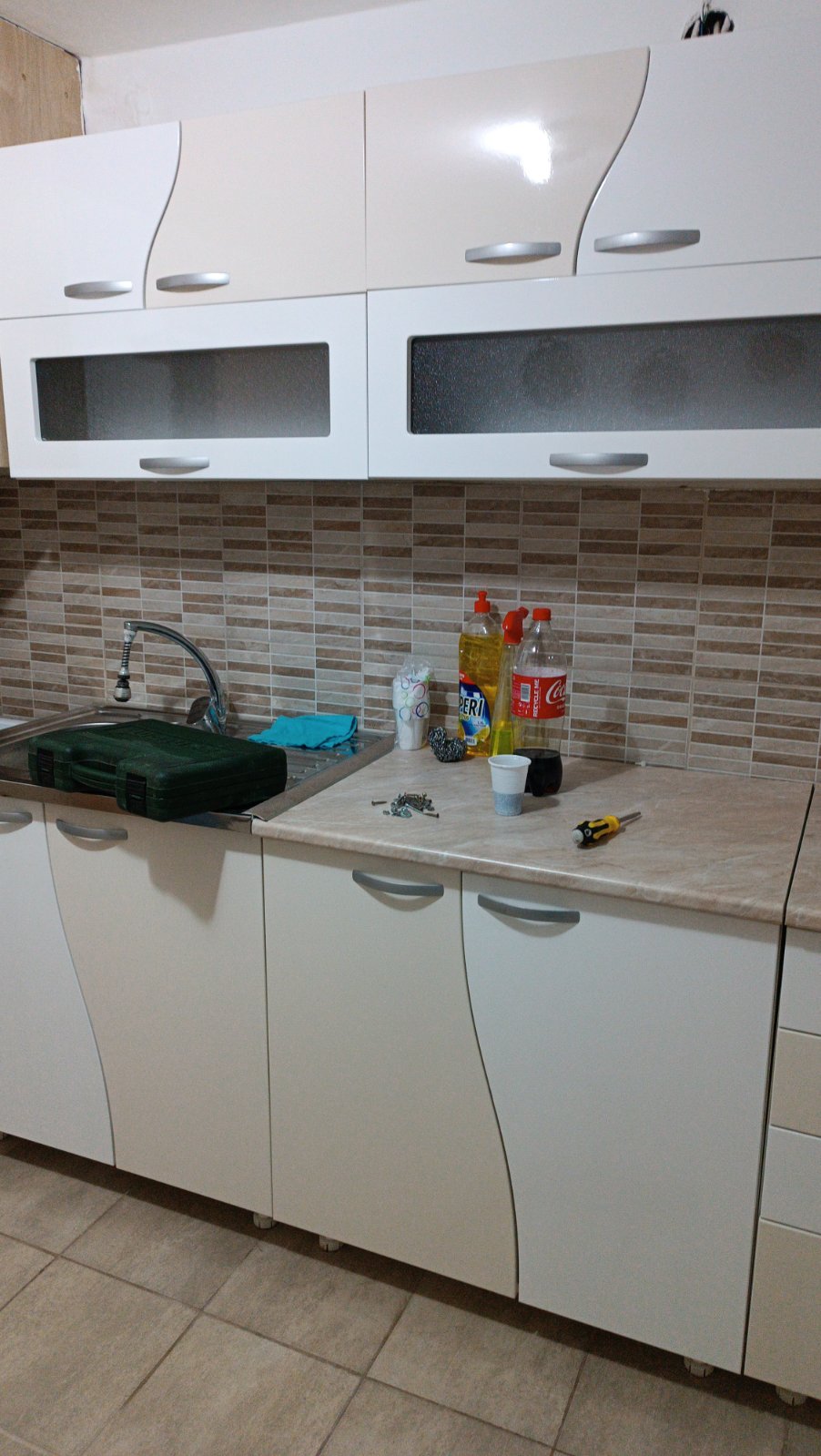 Izdajem jednoiposoban stan na Karaburmi 4