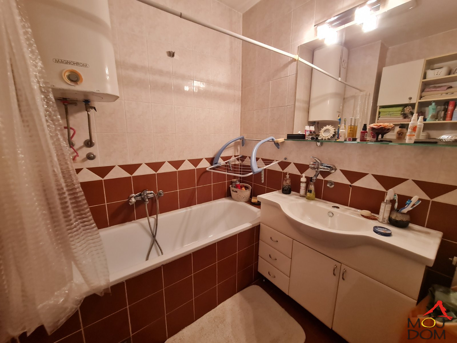 Stan,NOVI SAD,BULEVAR,kv: 59, € 155000, ID: 1029028 12