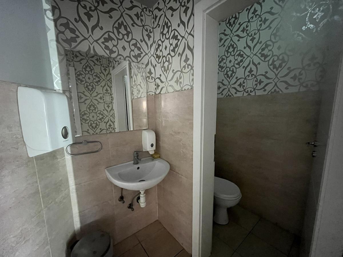 Fenomenalan lokal kod Aqua parka 18