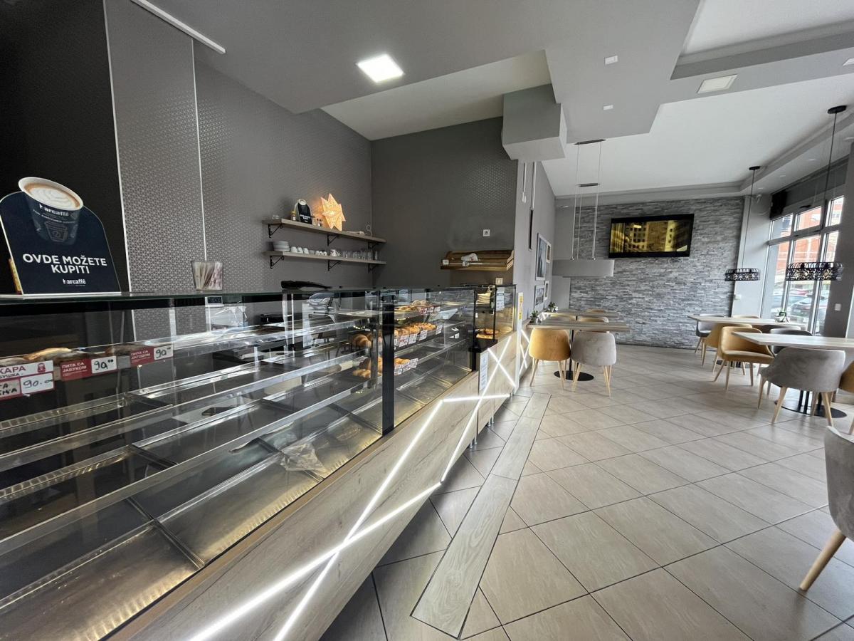 Fenomenalan lokal kod Aqua parka 8