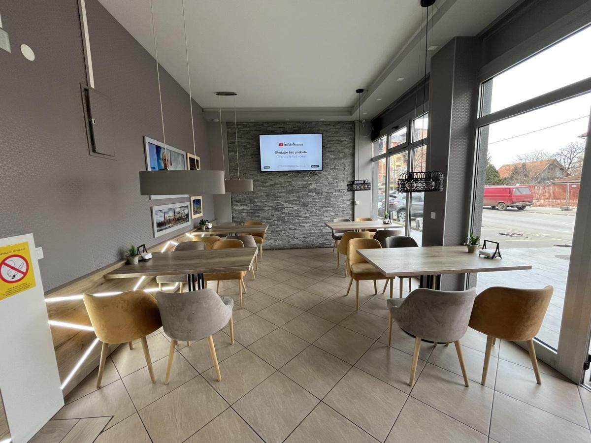 Fenomenalan lokal kod Aqua parka 12