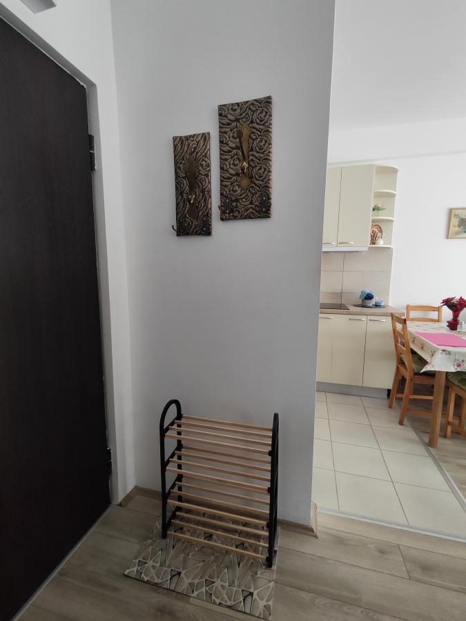 Kompletno namešten stan kod Akva parka 7