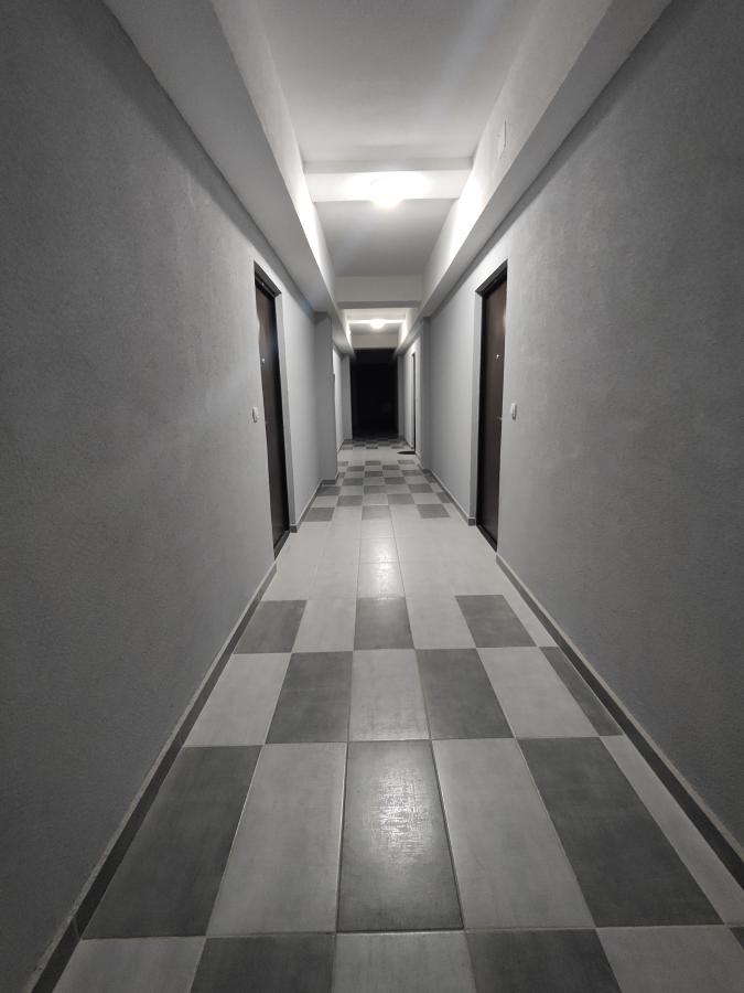 Kompletno namešten stan kod Akva parka 14