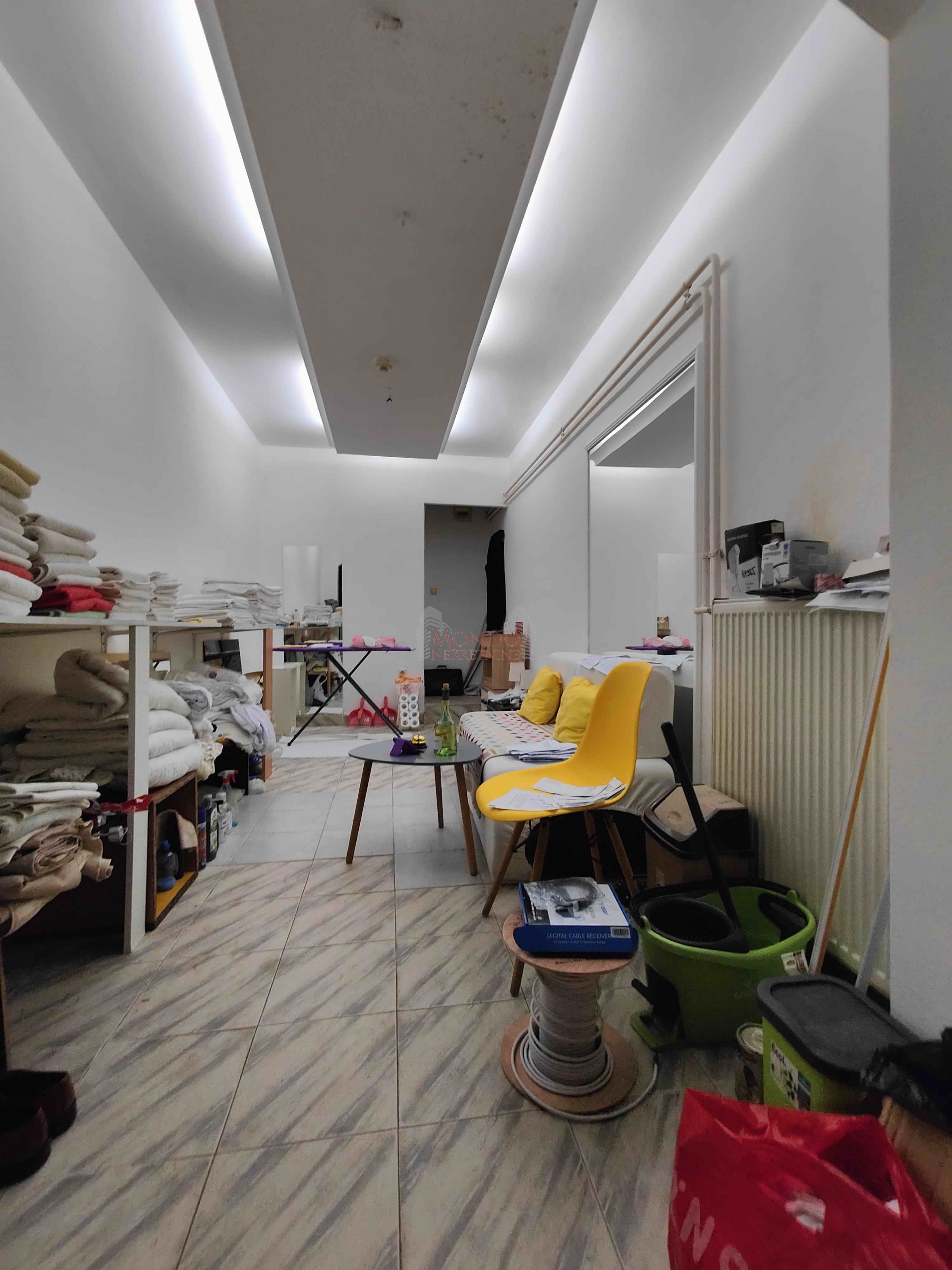 Lokal u tržnom centru gorča, cg, dobra lokacija, Niš 2