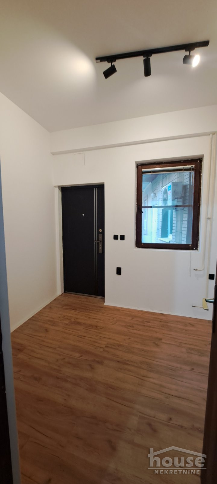 Stan,NOVI SAD,PODBARA 12m2,31400€ , ID: 1062364 5