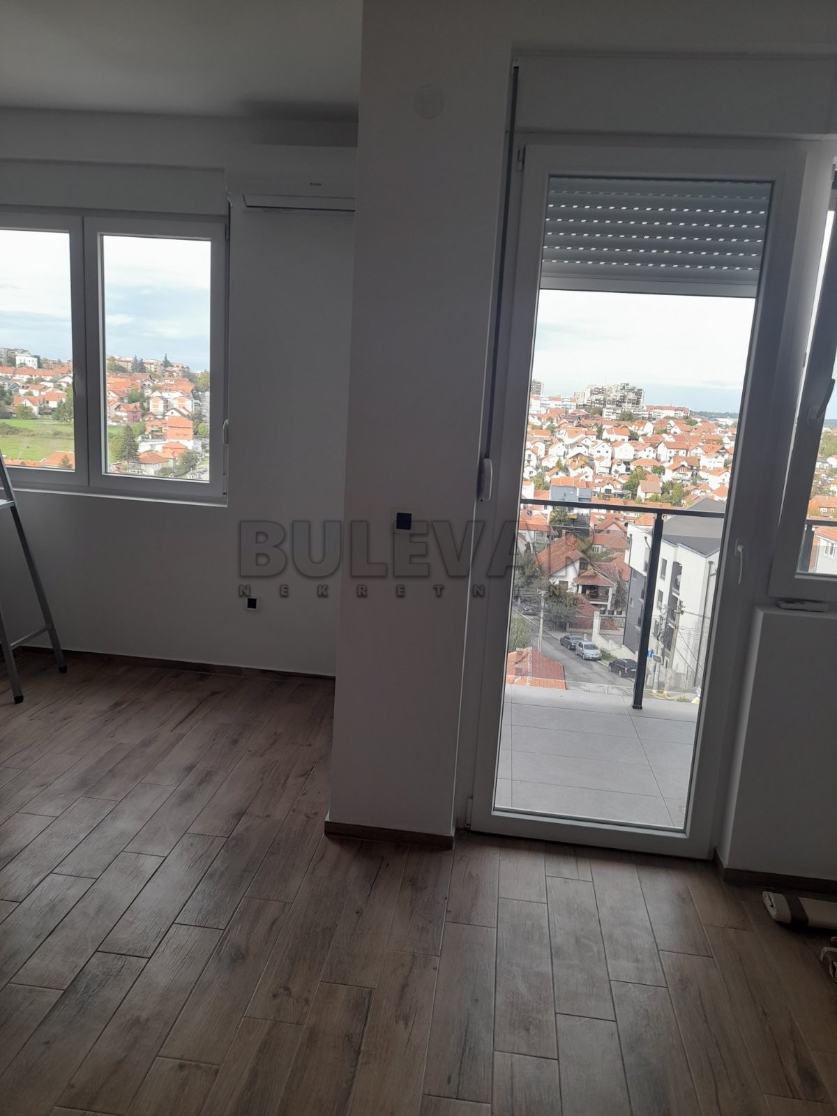 Trosoban stan, 76 m2, Vašarište, Kralja Milana IV ID: i-012405 1