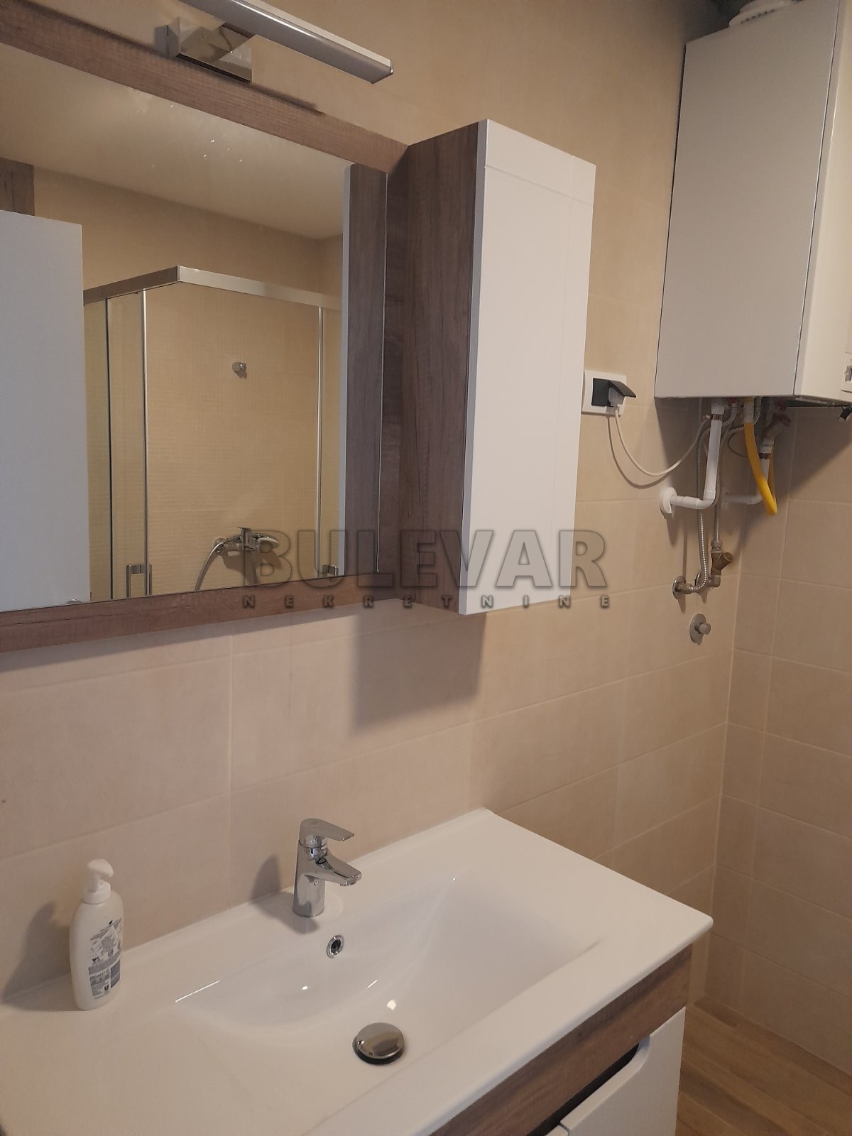 Trosoban stan, 76 m2, Vašarište, Kralja Milana IV ID: i-012405 5