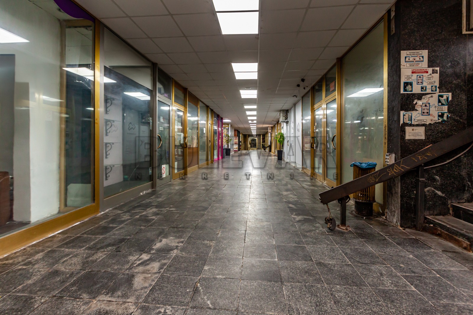 Lokal, 16 m2, Centar, Trg kralja Milana ID: p-012421 8