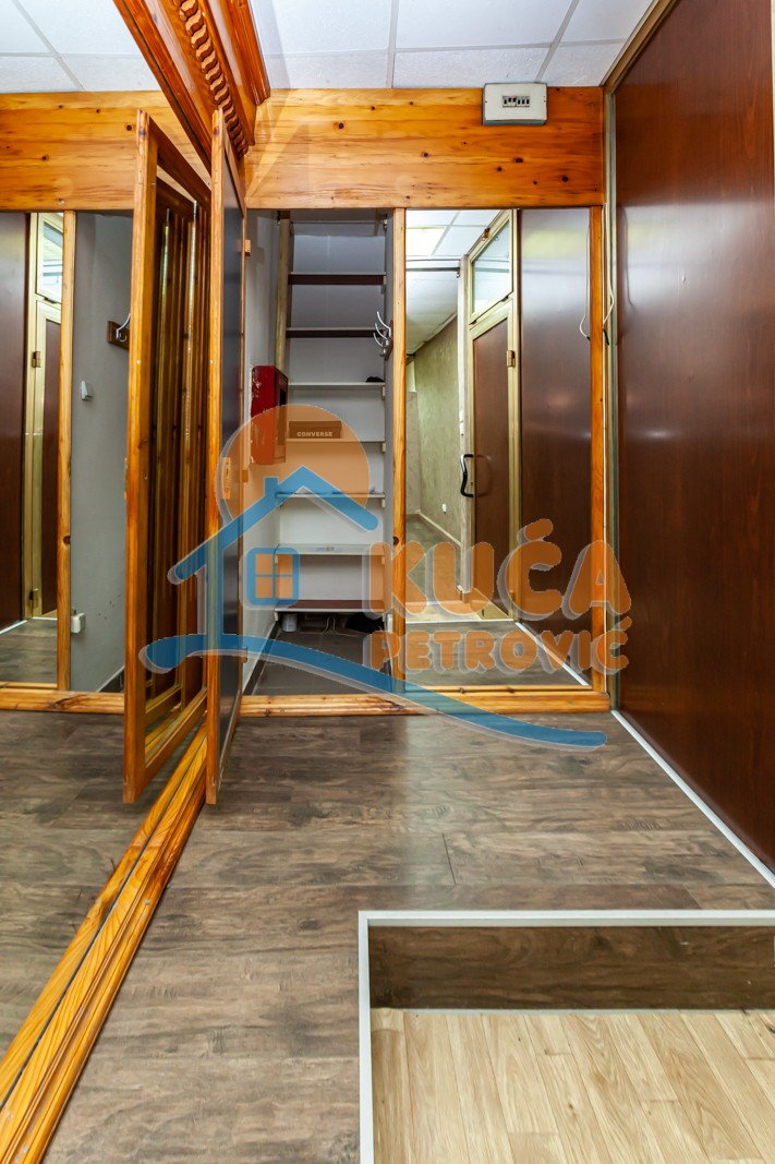 Lokal, 16 m2, Centar, Trg kralja Milana ID: p-012421 5