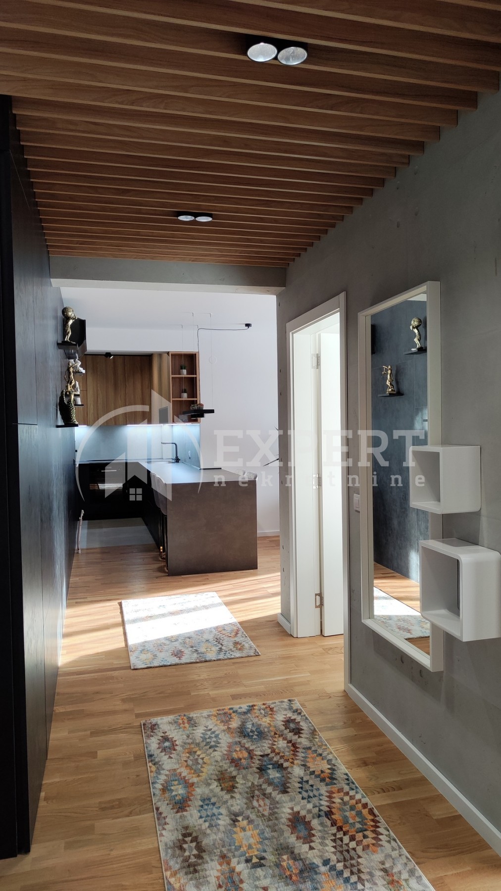 Dvosoban stan, 63 m2, Centar, Prvomajska ID: i-012425 10