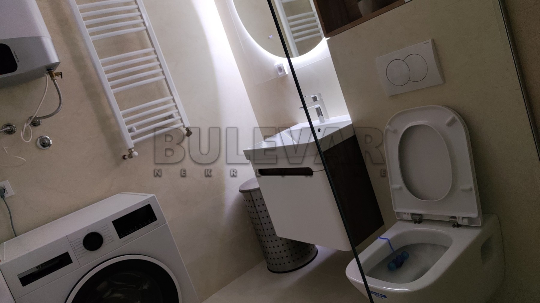 Dvosoban stan, 63 m2, Centar, Prvomajska ID: i-012425 16