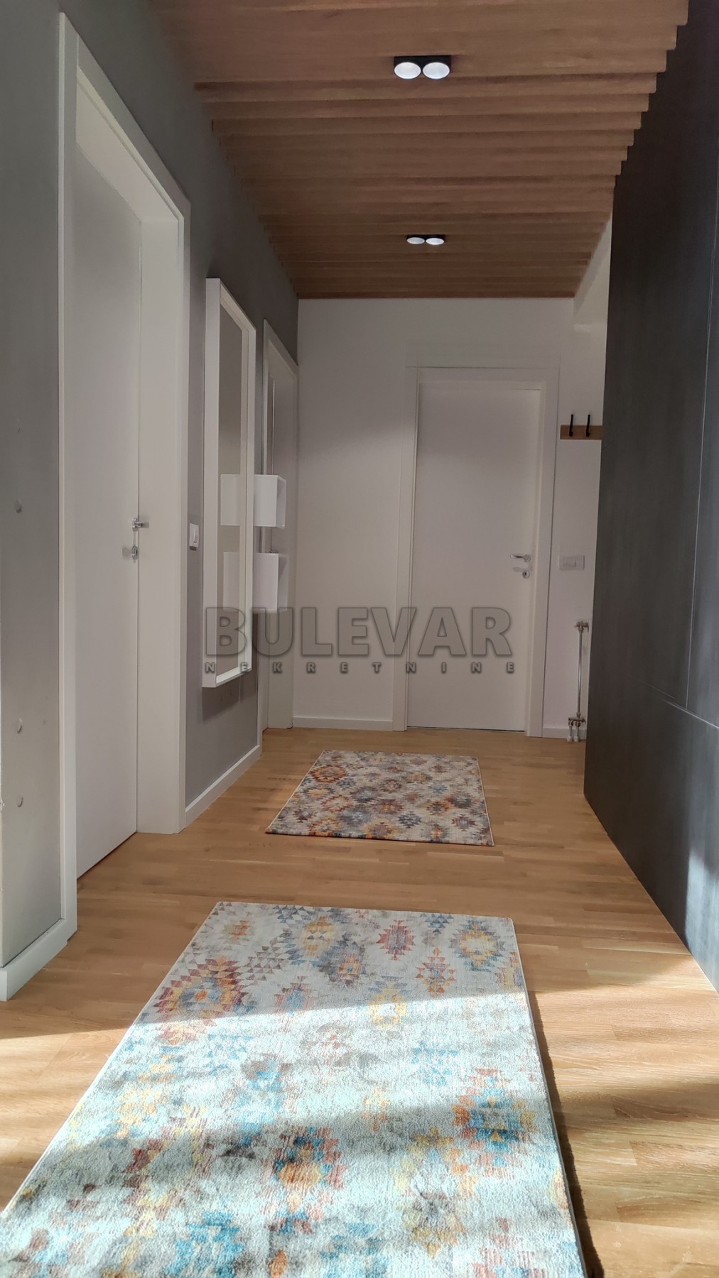 Dvosoban stan, 63 m2, Centar, Prvomajska ID: i-012425 12