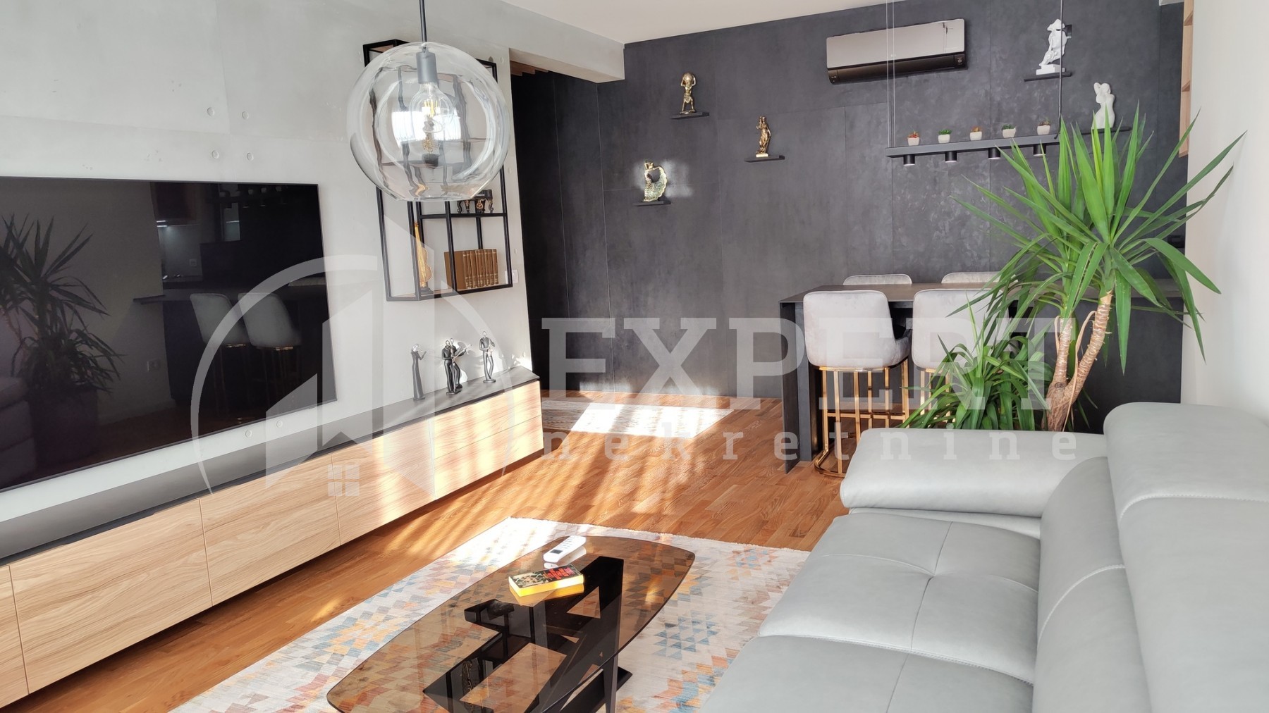 Dvosoban stan, 63 m2, Centar, Prvomajska ID: i-012425 1