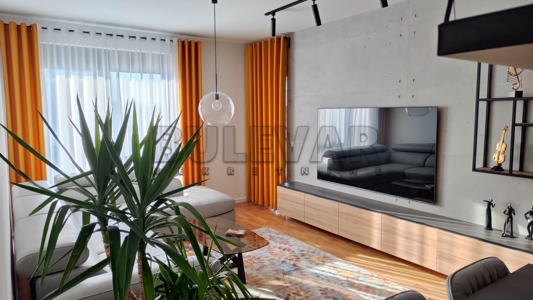 Dvosoban stan, 63 m2, Centar, Prvomajska ID: i-012425 2